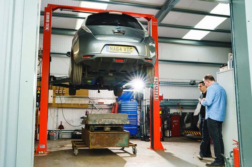 Cómo comprar un coche eléctrico usado