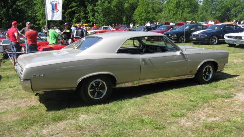 10 vehicles that made the 1960s unforgettable