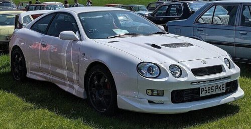 Retro cars hiding surprisingly powerful engines