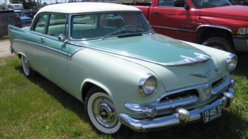 10 performance cars that set the stage for the muscle car era