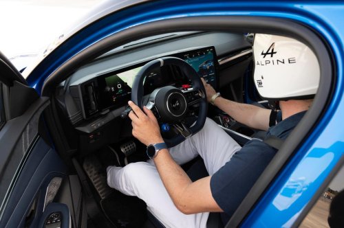Mi experiencia con el Alpine A390 en el Jarama: 3.800 metros y 13 curvas míticas dictan sentencia