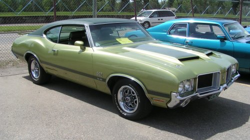 8 muscle cars that made Detroit famous for raw horsepower