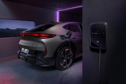 El Cupra Tavascan se refuerza en 2026 con una nueva versión más barata y mejoras tecnológicas