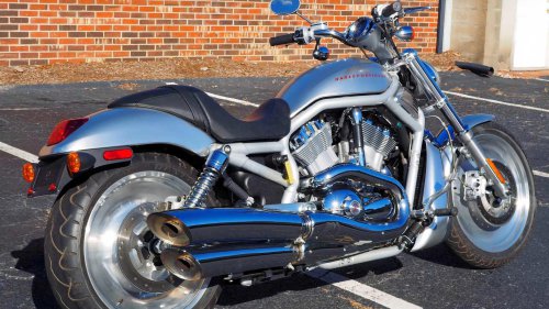 The forgotten Harley-Davidson V-Rod that could outrun a Porsche 911