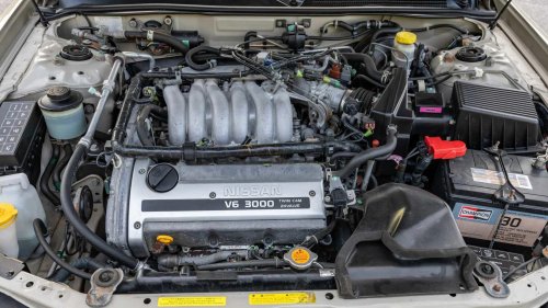 Nissan Maxima, Nissan, The fourth-gen Maxima is so reliable thanks to the Nissan VQ engine