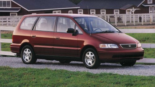 Honda, Honda Odyssey, The first-gen Honda Odyssey lacked the one feature minivans should have