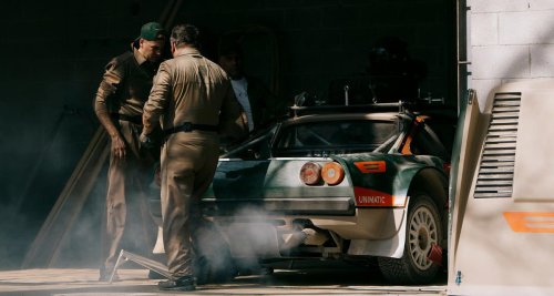 Automobili Amos quiere vestirnos de rally: las pistas polvorientas merecen ropa de lujo