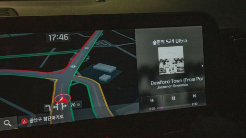 10 car tech features that improve safety &amp; 10 that distract you