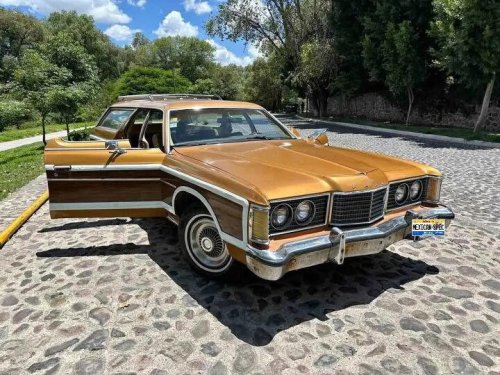1974 Ford Country Squire