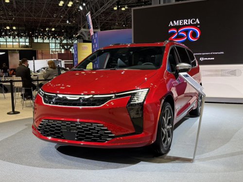 2027 Chrysler Pacifica looks striking in person, but the interior's something else