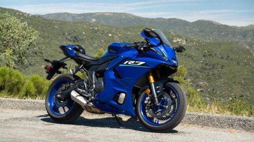 Riding Yamaha's new 2026 R7 shows just how much sport bike you get for under $10,000