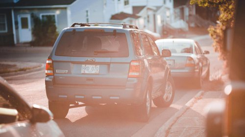 10 car tech features that improve safety &amp; 10 that distract you