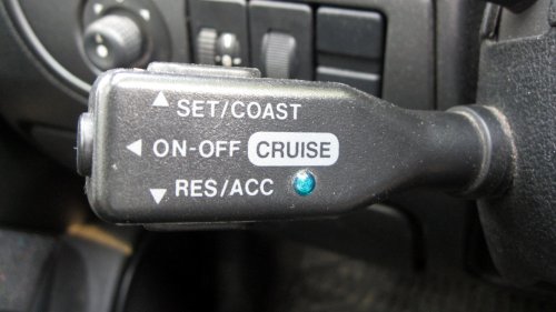 10 car tech features that improve safety &amp; 10 that distract you