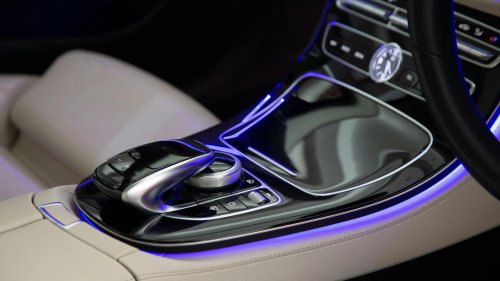 10 car tech features that improve safety &amp; 10 that distract you