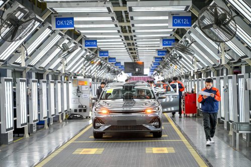 China looms large in shifting auto market