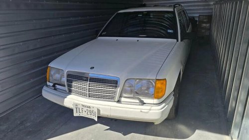 1994 Mercedes-Benz E320