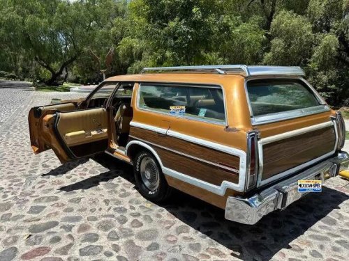 Ford, 1974 Ford Country Squire for sale