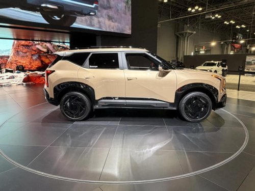 New Kia Seltos looks like an EV5 with attitude