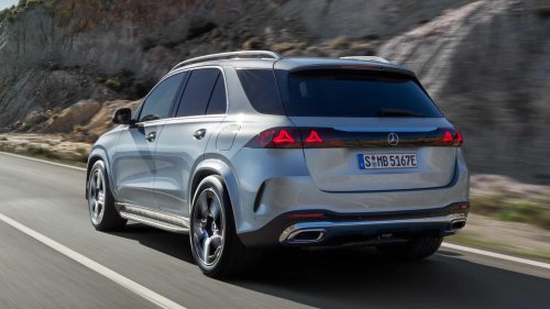 The updated Mercedes SUV has over 3,000 new parts, and you’d never guess why