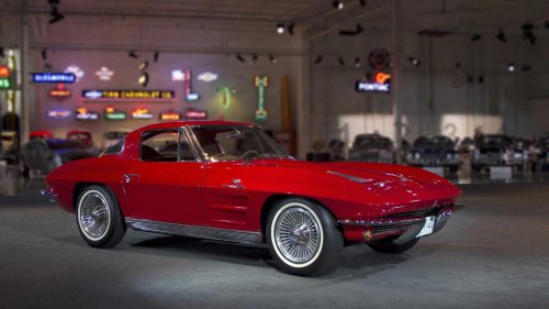 That time Chevrolet gave Corvettes to astronauts for just $1