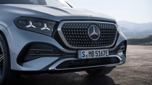 The updated Mercedes SUV has over 3,000 new parts, and you’d never guess why
