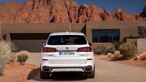 The luxury SUV that's now cheaper than a new Camry, and still better in every way