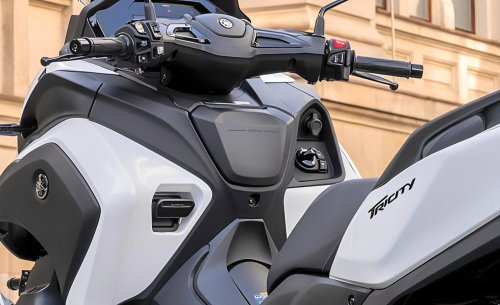Yamaha Tricity 300 2026: el primer escúter del mundo con airbag frontal que revoluciona la seguridad