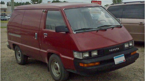 The quirky Japanese minivans that came before the Toyota Sienna