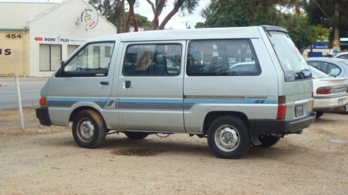 The quirky Japanese minivans that came before the Toyota Sienna