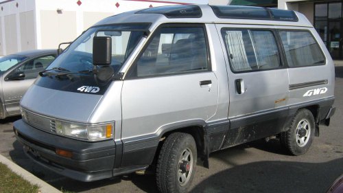 The quirky Japanese minivans that came before the Toyota Sienna