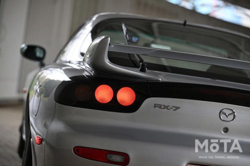 奇跡のフルノーマル状態! 25年間ワンオーナー「マツダ RX-7（FD3S）」の外観・内装をイッキ見