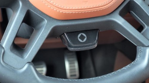 It was arguably a terrible week to test the Land Rover Defender Octa