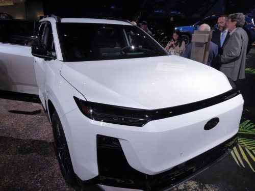 New York Auto Show, New York Auto Show reflects an industry in flux