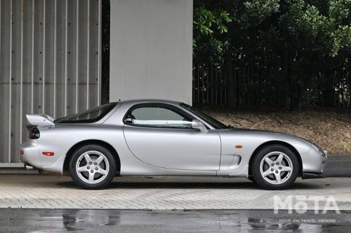 奇跡のフルノーマル状態! 25年間ワンオーナー「マツダ RX-7（FD3S）」の外観・内装をイッキ見