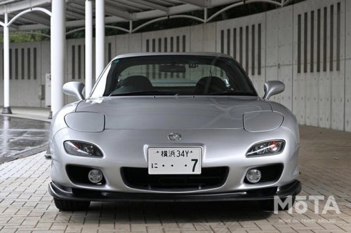 奇跡のフルノーマル状態! 25年間ワンオーナー「マツダ RX-7（FD3S）」の外観・内装をイッキ見