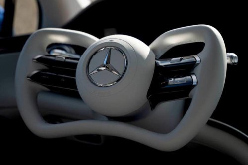 Mercedes, Mercedes is putting yoke steering in the EQS