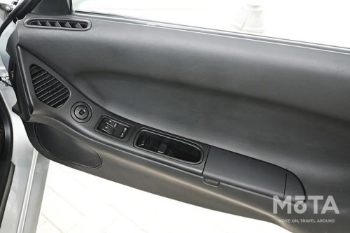 奇跡のフルノーマル状態! 25年間ワンオーナー「マツダ RX-7（FD3S）」の外観・内装をイッキ見