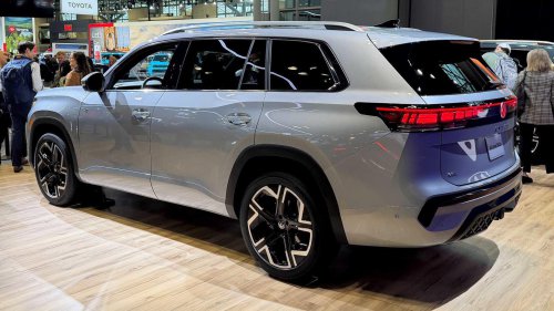 How Volkswagen's three-row 2027 Atlas stacks up against the Toyota Grand Highlander