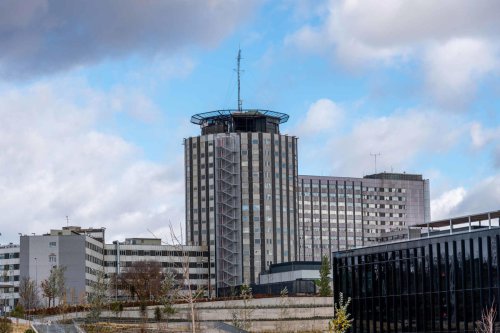 Líneas blancas y rojas: tienen un significado a la hora de aparcar y es mejor saberlo, especialmente si circulas por Madrid