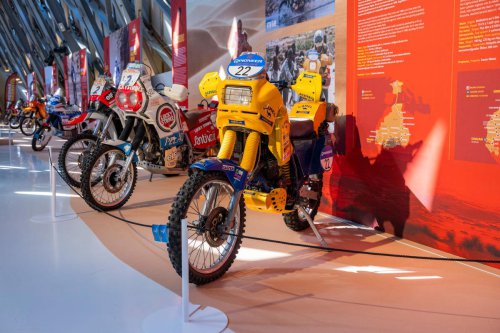 Reinas del desierto: las motos que han hecho historia en el Dakar gracias a los pilotos españoles