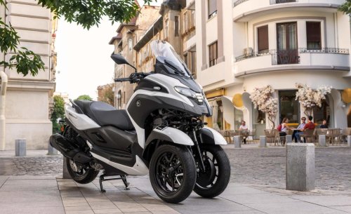 Yamaha Tricity 300 2026: el primer escúter del mundo con airbag frontal que revoluciona la seguridad