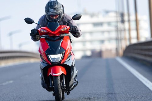 125ccスポーツスクーターとは?スズキ『アヴェニス125』は“バイク初心者”の気持ちを昂らせるアブないやつかもしれない【スズキ アヴェニス125／インプレ・レビュー 中編】