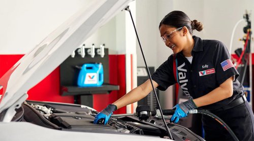 Valvoline sued after using the wrong oil in customer’s engine