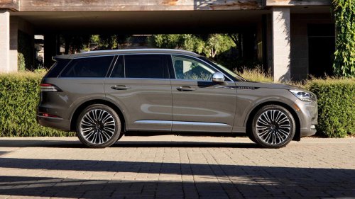 2022 Lincoln Aviator Reserve now costs Toyota 4Runner money