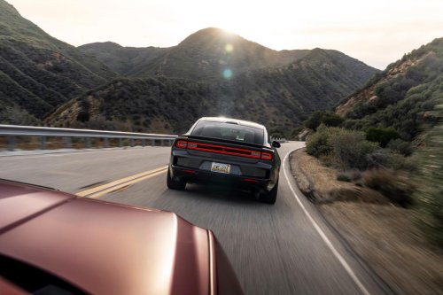 Dodge, Dodge Charger, Ford, Ford Mustang, Ford Mustang GT, Ford GT, Duelo de muscle cars modernos: Dodge Charger Scat Pack vs. Ford Mustang GT