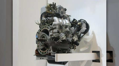 Why rotary engines use two different spark plugs