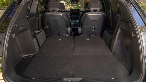 2027 Subaru Getaway interior and exterior picture gallery