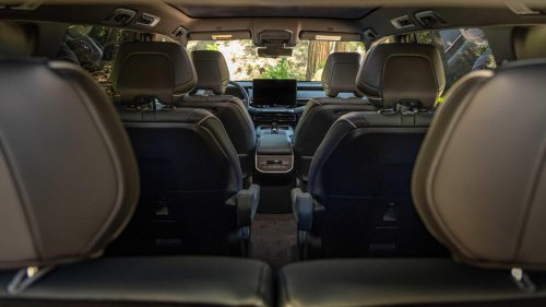 2027 Subaru Getaway interior and exterior picture gallery