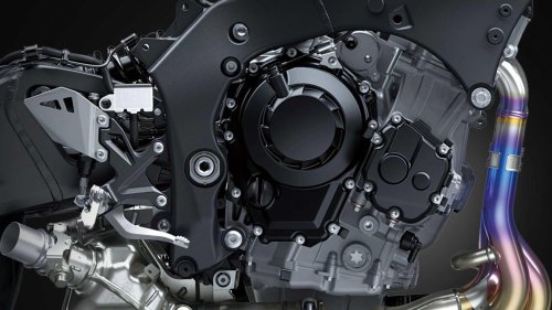 The Kawasaki sports bike that rivals the Yamaha R1 at a lower price