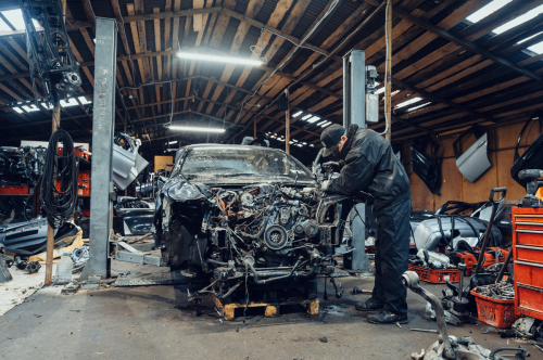 El fraude que es un peligro para la seguridad: coches de ocasión con 320.000 kilómetros borrados